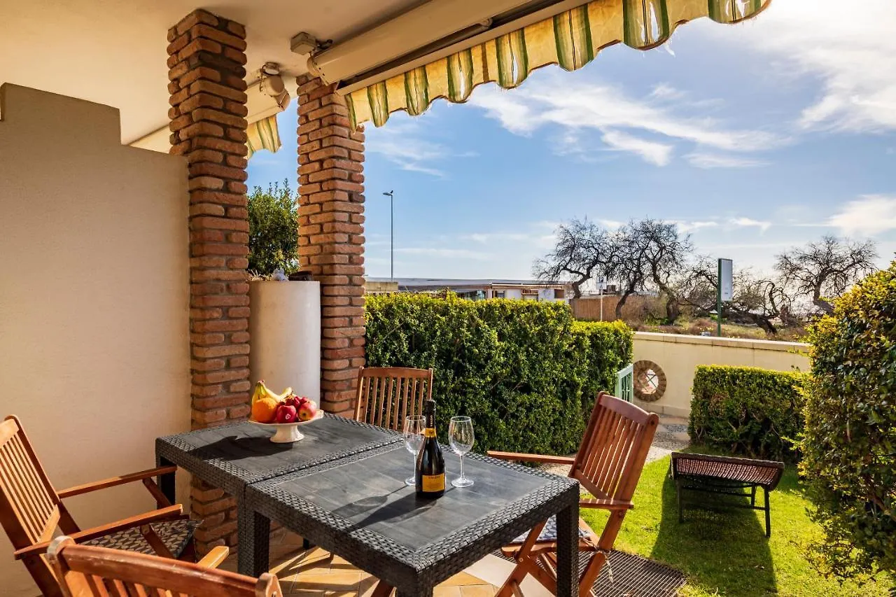 Beach-Front Boutique Apartment Lido 113 Alghero