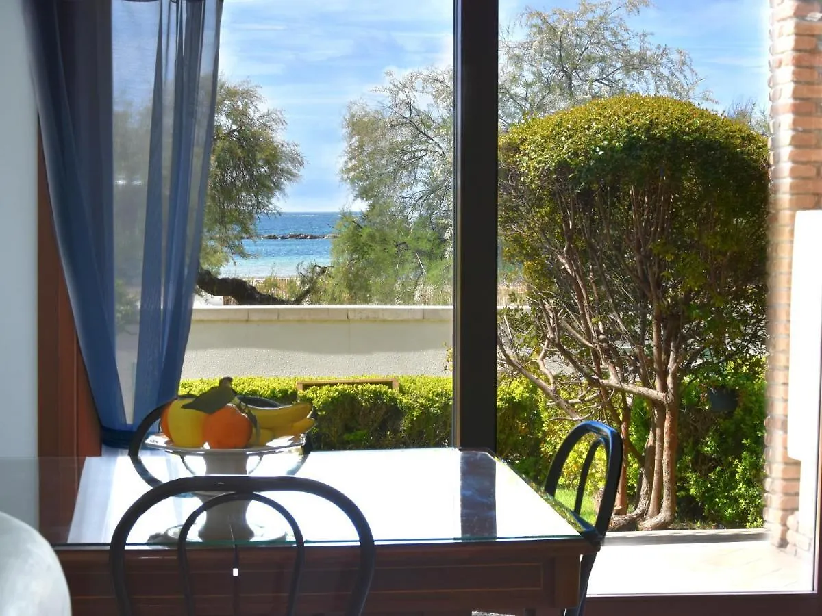 Beach-Front Boutique Apartment Lido 113 Alghero 0*,  Italy